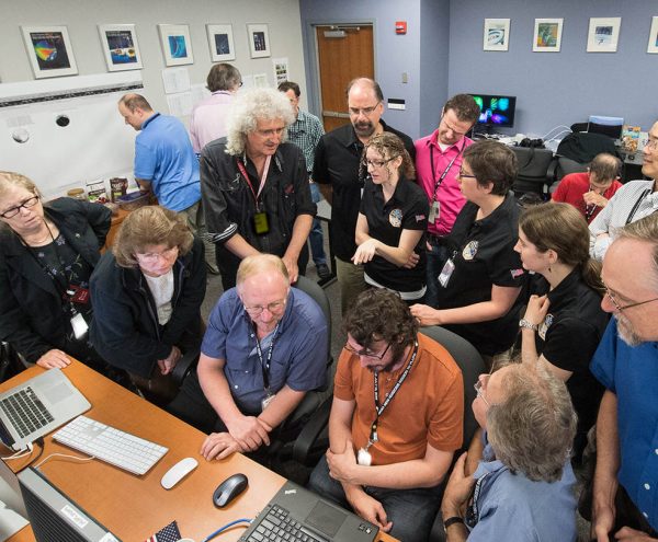 Με την ερευνητική ομάδα της NASA