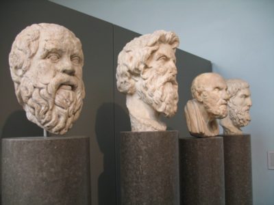 Ο αρχαίος φιλόσοφος που πέθανε από τα γέλια σε μια φάρσα που έκανε ο ίδιος! Ο Χρύσιππος ο Σολεύς έλεγε ότι η ευτυχία πηγάζει από την απάθεια σε κάθε επιθυμία