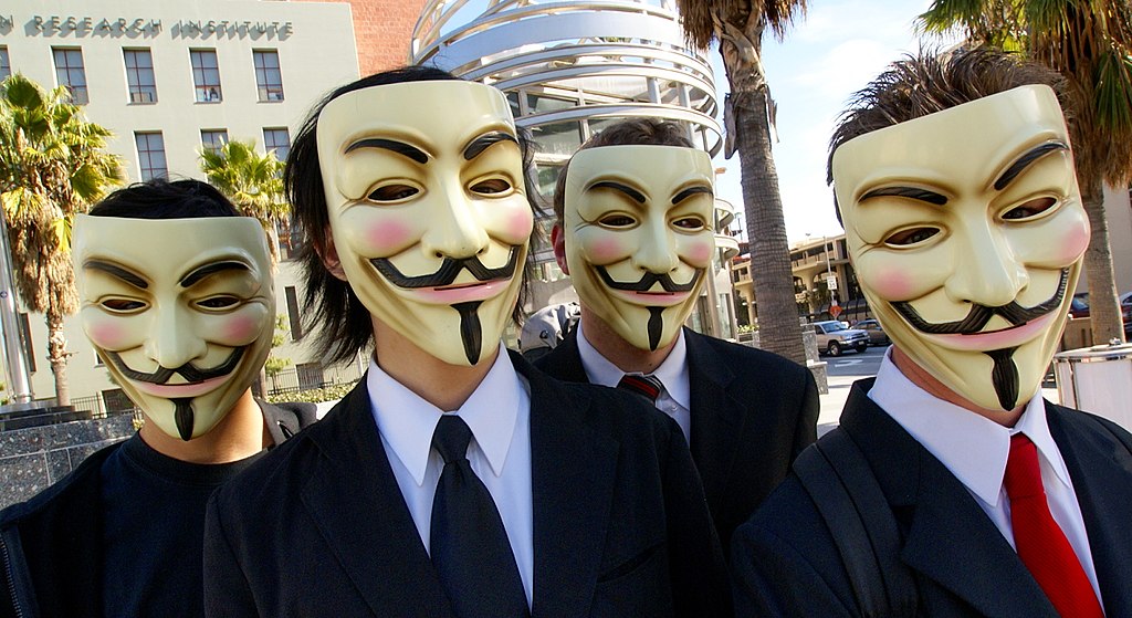 Η ζωή του αληθινού Anonymous, που πολέμησε την εξουσία, βασανίστηκε και διαμελίστηκε. Προσπάθησε να ανατινάξει τον βασιλιά, τους βουλευτές και την αριστοκρατία της Αγγλίας
