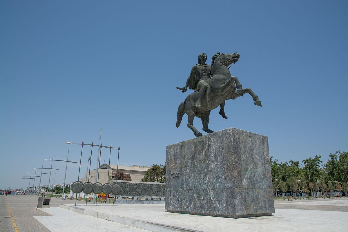 “Στον ουρανό δεν υπάρχουν δυο ήλιοι ούτε στη Γη δυο κυρίαρχοι”, “Ό,τι δεν λύεται κόπτεται”. Αποφθέγματα του Μεγάλου Αλεξάνδρου