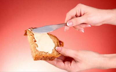 Η συνήθεια να αλείφουμε βούτυρο πάνω στο ψωμί επινοήθηκε από τον Κοπέρνικο. Πώς ο επιστήμονας το εφάρμοσε για να καταπολεμήσει τη μετάδοση της πανώλης