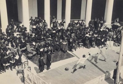 Ο πρώτος χρυσός ολυμπιονίκης στην ιστορία των σύγχρονων Ολυμπιακών Αγώνων. Ο άγνωστος αθλητής από την Αρκαδία που “νίκησε με το σπαθί του”