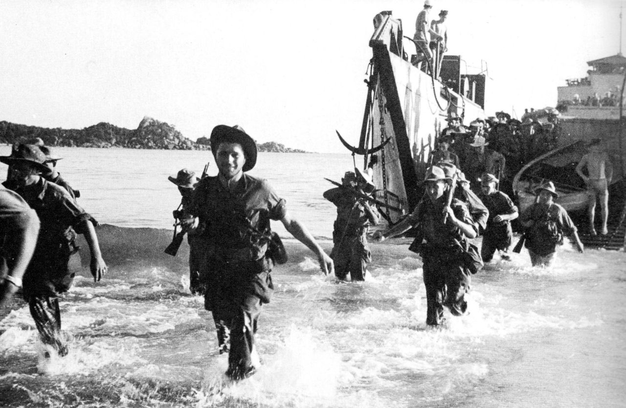 Ο Έλληνας που πολέμησε για 16 χρόνια στο πλευρό των ανταρτών στο Βιετνάμ. Ο Κώστας Σαραντίδης λιποτάκτησε από τη Λεγεώνα των Ξένων όταν είδε τις αγριότητες των Γάλλων