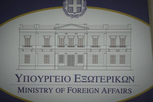 Αυστηρό διάβημα Αθήνας στον Στόλτενμπεργκ για τα “συγχαρητήρια” στην Τουρκία. Γιόρταζαν τη νίκη κατά των Ελλήνων το 1922