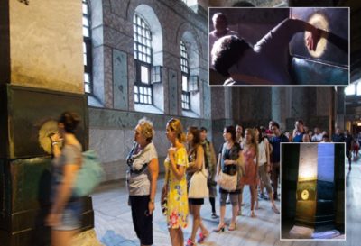 Η «δακρύζουσα κολώνα» της Αγίας Σοφίας που χριστιανοί και μουσουλμάνοι θεωρούν θαυματουργή. Ο μύθος αντέχει από την εποχή του Ιουστινιανού