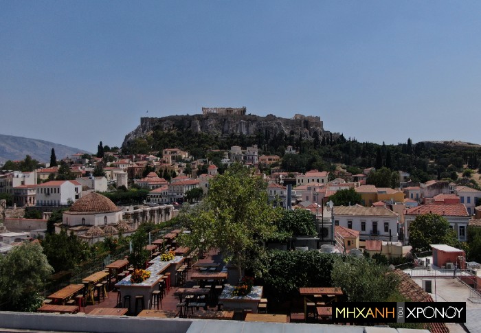 Δείτε από ψηλά τις ταράτσες με θέα την Ακρόπολη που έγιναν στέκια της Αθήνας.  (drone)