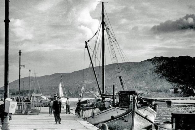 Το προδομένο καΐκι. Πως οι Γερμανοί έστησαν στο απόσπασμα αξιωματικούς του Λιμενικού που οργάνωναν μυστικά ταξίδια διαφυγής στην κατοχή. Το τελευταίο γράμμα