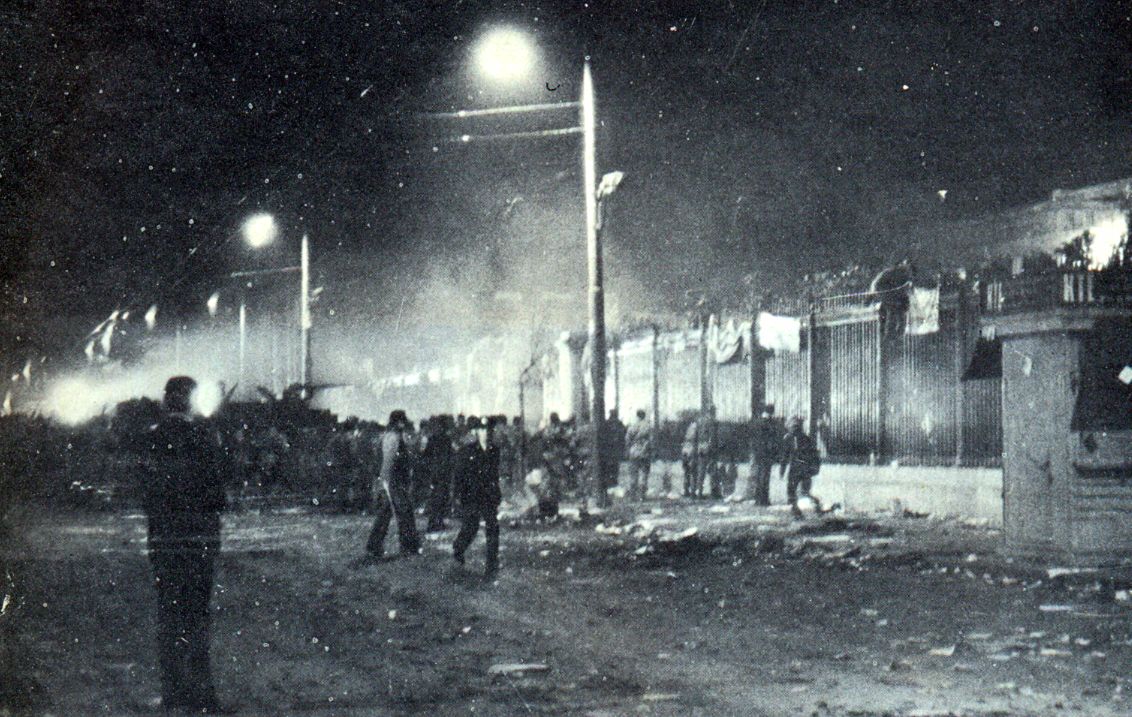podcast: Ο επικεφαλής αξιωματικός του τανκ που εισέβαλε στο Πολυτεχνείο μιλά στη “Μηχανή του Χρόνου”