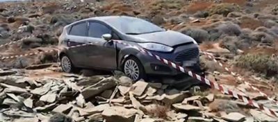 Γυναικοκτονία Φολέγανδρος. Σε πνιγμό οφείλεται ο θάνατος της 26χρονης σύμφωνα με τον ιατροδικαστή. Έφερε και κακώσεις από χτυπήματα στα βράχια
