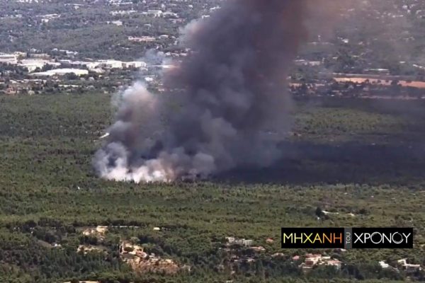 Βίντεο ντοκουμέντο. Έτσι ξεκίνησε και εξαπλώθηκε η καταστροφική πυρκαγιά. Καρέ καρέ η αρχική εστία στο Τατόι (φωτο)