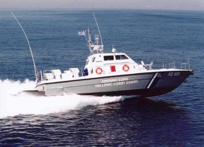 Σώοι και οι 17 ναυαγοί της θαλαμηγού στη Μήλο. Ανάμεσα τους και 3 ανήλικοι. Πως έγινε η επιχείρηση διάσωσης