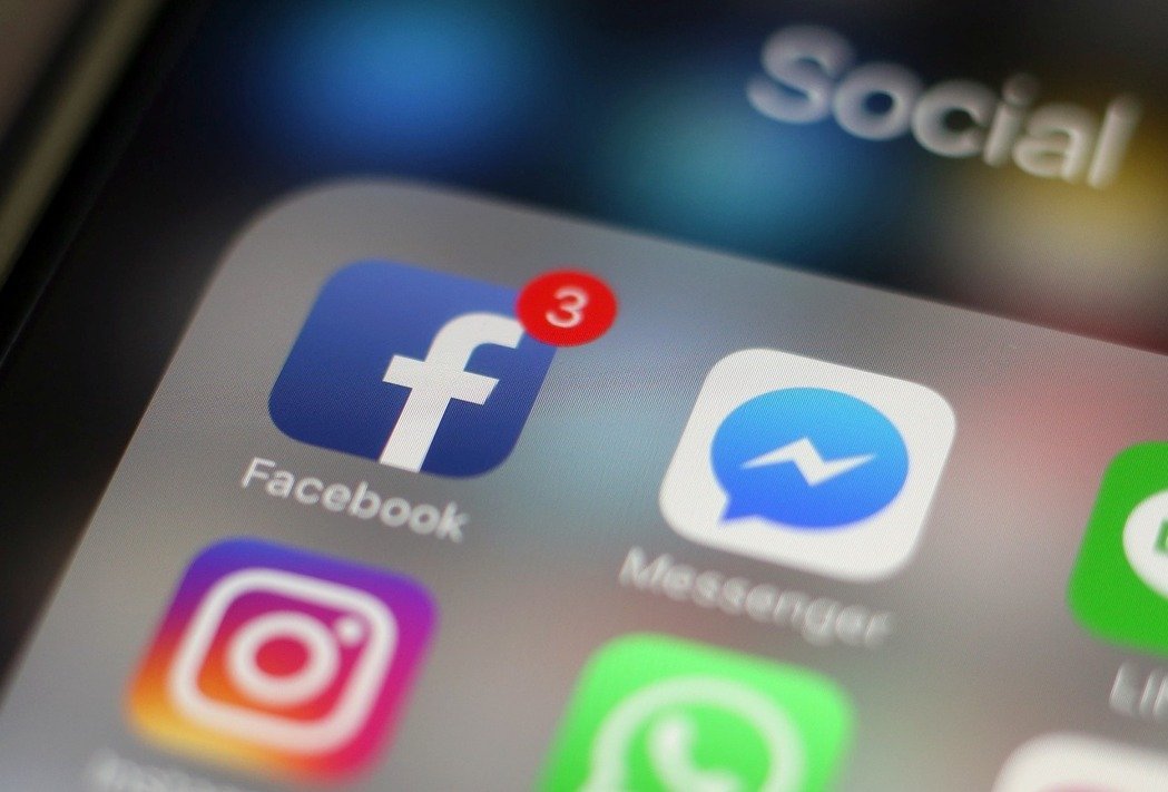 Πώς οι Ταλιμπάν εκμεταλλεύτηκαν τα social media για να κυριαρχήσουν. Το πέρασμα από την τεχνοφοβία του 2000 στο σήμερα