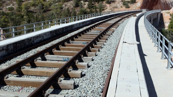 Συνεχίζουν τις απεργιακές κινητοποιήσεις οι εργαζόμενοι στους σιδηροδρόμους. Χωρίς τρένα έως και την Παρασκευή