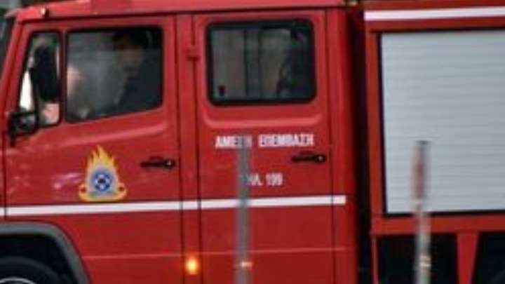 Καλύτερη η εικόνα της πυρκαγιάς στη Νέα Μάκρη. Ενδείξεις για εμπρησμό άφησε ο περιφερειάρχης Αττικής