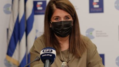 Καμπανάκι από Παπαευαγγέλου. Αύξηση 28% του επιδημιολογικού φορτίου στη χώρα- Παρελάσεις μόνο με μάσκα