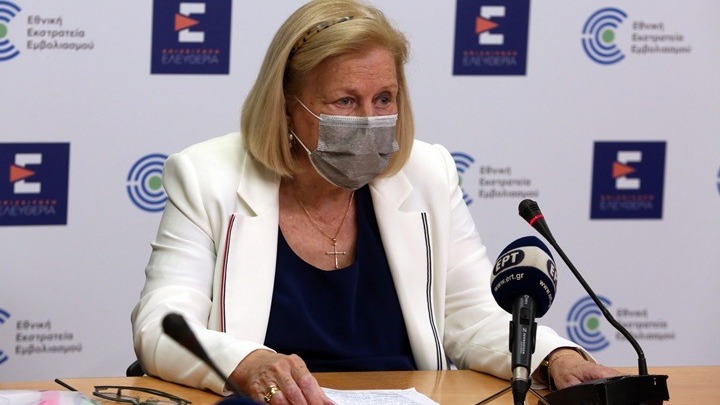 Θεοδωρίδου. O ιός θα παραμείνει μαζί μας- Συζητείται τρίτη δόση και σε άτομα που νόσησαν πριν ή μετά τον εμβολιασμό