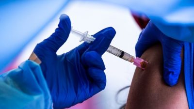 Ανοίγει σήμερα η πλατφόρμα για την 4η δόση εμβολίου σε ανοσοκατασταλμένους