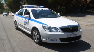 Άλιμος. Παιδί 3 ετών εντοπίστηκε να περπατά μόνο και ξυπόλητο στη μέση του δρόμου
