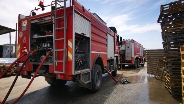 Στον ανακριτή ο ορθοπεδικός που συνελήφθη με την σύντροφό του για φωτιές στη νέα Μάκρη. Ο άφαντος 17χρονος για τους εμπρησμούς