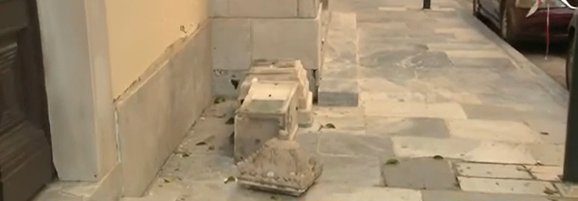 Άγνωστοι βανδάλισαν το εικονοστάσι του Αγίου Γεωργίου στο κέντρο της Αθήνας