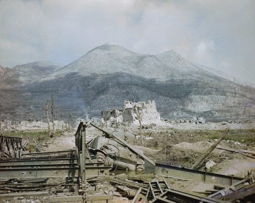Καταστροφή μνημείων στον πόλεμο. Από την ισοπέδωση του ιστορικού μοναστηριού στο Κασσίνο το ’44 στην γέφυρα στο Μόσταρ το ’93