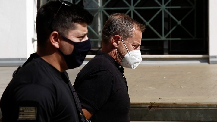 Βίαιη προσαγωγή του τρίτου φερόμενου θύματος βιασμού από τον Δημήτρη Λιγνάδη διέταξε το δικαστήριο