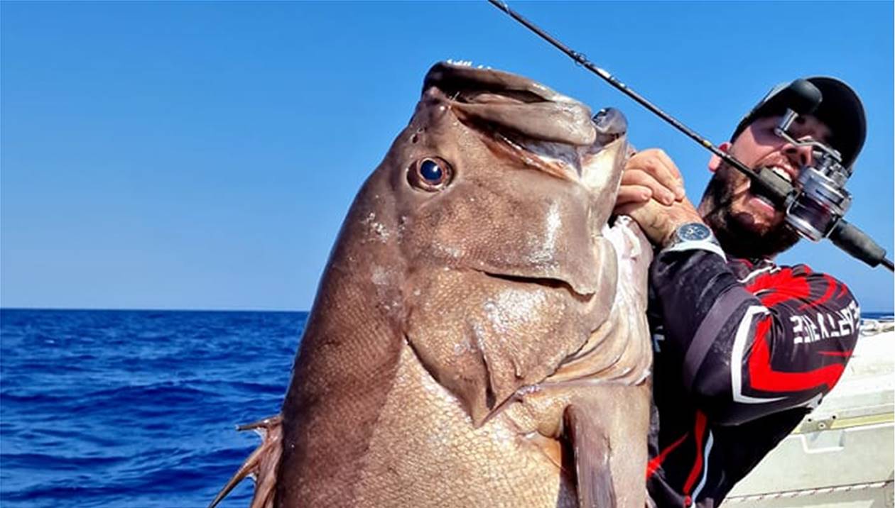 Χανιώτης έπιασε βλαχοσφυρίδα 40 κιλών. Τι λέει για την ψαριά του