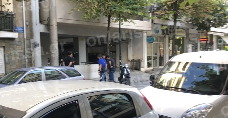 Θρίλερ με 35χρονη που εντοπίστηκε νεκρή μέσα σε διαμέρισμα στη Λάρισα. Αναζητούν τον σύντροφό της