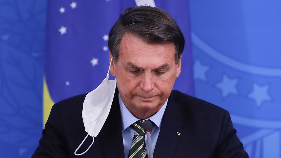 Μπολσονάρου: «Θα έτρωγα έναν Ινδιάνο». Σάλος με κανιβαλιστική δήλωση του ακροδεξιού προέδρου της Βραζιλίας