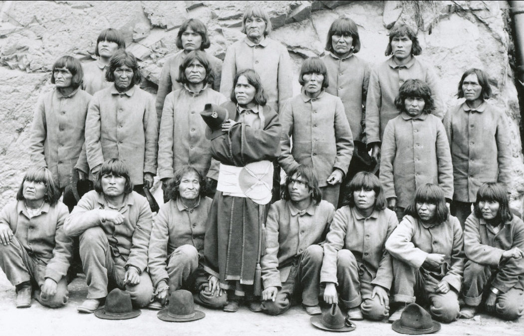 Οι εξεγέρσεις των Ινδιάνων στα 70s. Αντιστάθηκαν, κακοποιήθηκαν και δολοφονήθηκαν. Οι ένοχοι δεν πλήρωσαν
