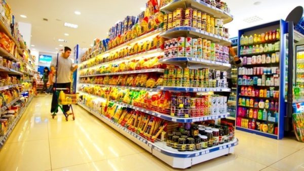 Με σνακ αντικαθιστούν το παραδοσιακό φαγητό 7 στους 10 καταναλωτές.Τι δείχνει παγκόσμια έρευνα