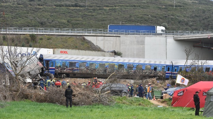 Παραδέχθηκε σύμφωνα με πληροφορίες το λάθος του ο σταθμάρχης. Αύριο θα παρουσιαστεί στον ανακριτή