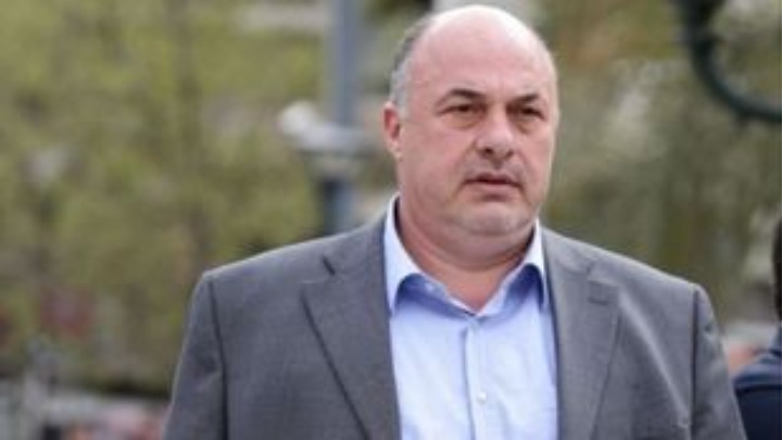 Παρέμβαση εισαγγελέα για τους υβριστικούς χαρακτηρισμούς Μπέου σε δημοσιογράφους. Ελέγχεται για το αδίκημα της διέγερσης διάπραξης εγκλημάτων