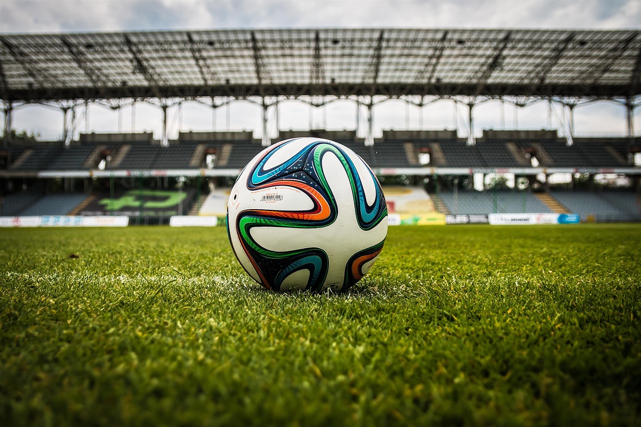 Κεκλεισμένων των θυρών όλοι οι αγώνες της Super League για δύο μήνες. Τα μέτρα της κυβέρνησης για την οπαδική βία