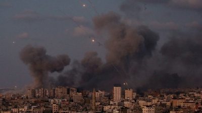 Το Λονδίνο παγώνει τις διαπραγματεύσεις για μια συμφωνία ελεύθερου εμπορίου με το Ισραήλ