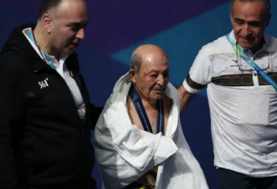 Δύτης 100 ετών συμμετείχε στο Παγκόσμιο της Ντόχα και συγκίνησε