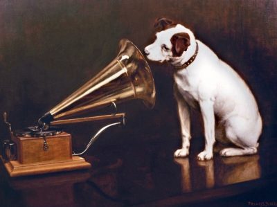 His Master’s Voice. Πώς το διάσημο λογότυπο βγήκε από ένα σκυλί που άκουγε τη φωνή του αφεντικού του