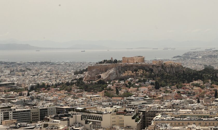 Σκόνη και λασποβροχές. Πως θα κινηθεί ο υδράργυρος, οι προβλέψεις των μετεωρολόγων για το Πάσχα