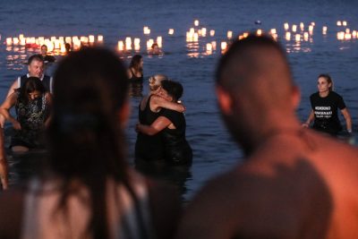 “Μας έδωσαν τη σορό άλλου ανθρώπου αντί του πατέρα μου”. Συγκλονίζουν οι καταθέσεις συγγενών από το Μάτι