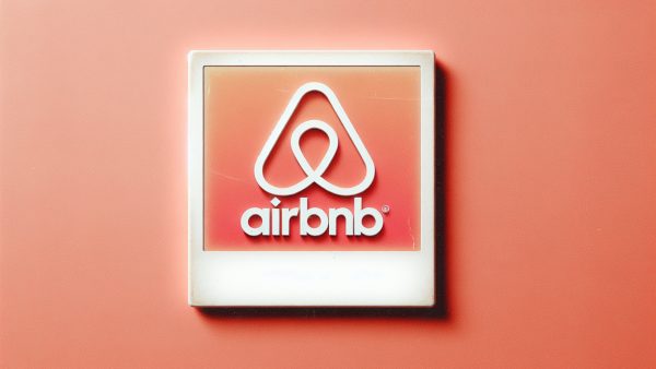 “Λαβράκι” της ΑΑΔΕ σε κρυφά Airbnb με κέρδη άνω των 8 εκατ. ευρώ. Πως τα εντόπισαν