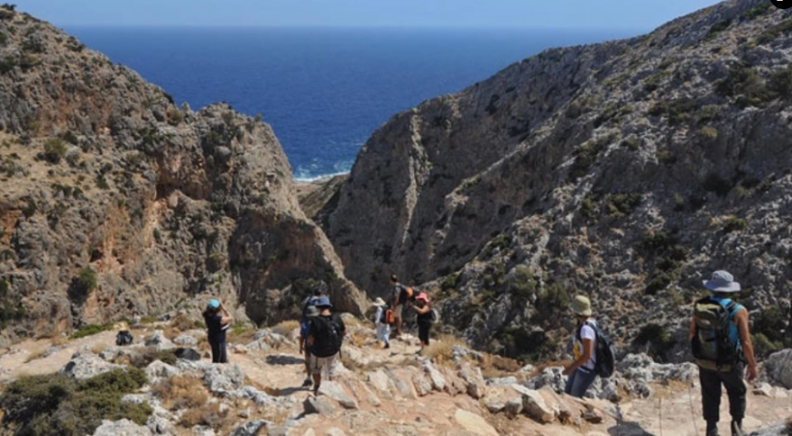 Κρήτη. Μητέρα και κόρη χάθηκαν αναζητώντας η μια την άλλη έξω από τη Μονή Γουβερνέτου. Βρέθηκαν σε κατάσταση σοκ