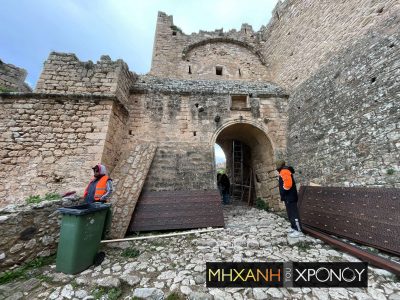 «Οδύσσεια». Δείτε φωτογραφίες από τις εργασίες σκηνικών στην Ακροκόρινθο