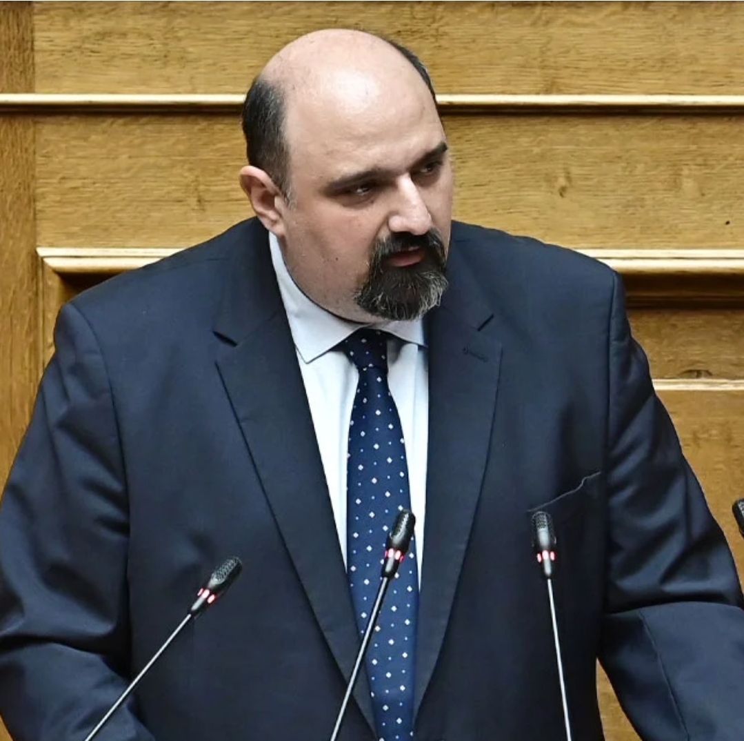 Ο Τριαντόπουλος δημοσίευσε το επίμαχο e-mail για τα Τέμπη. “Καμία εντολή απο την πλευρά μου”