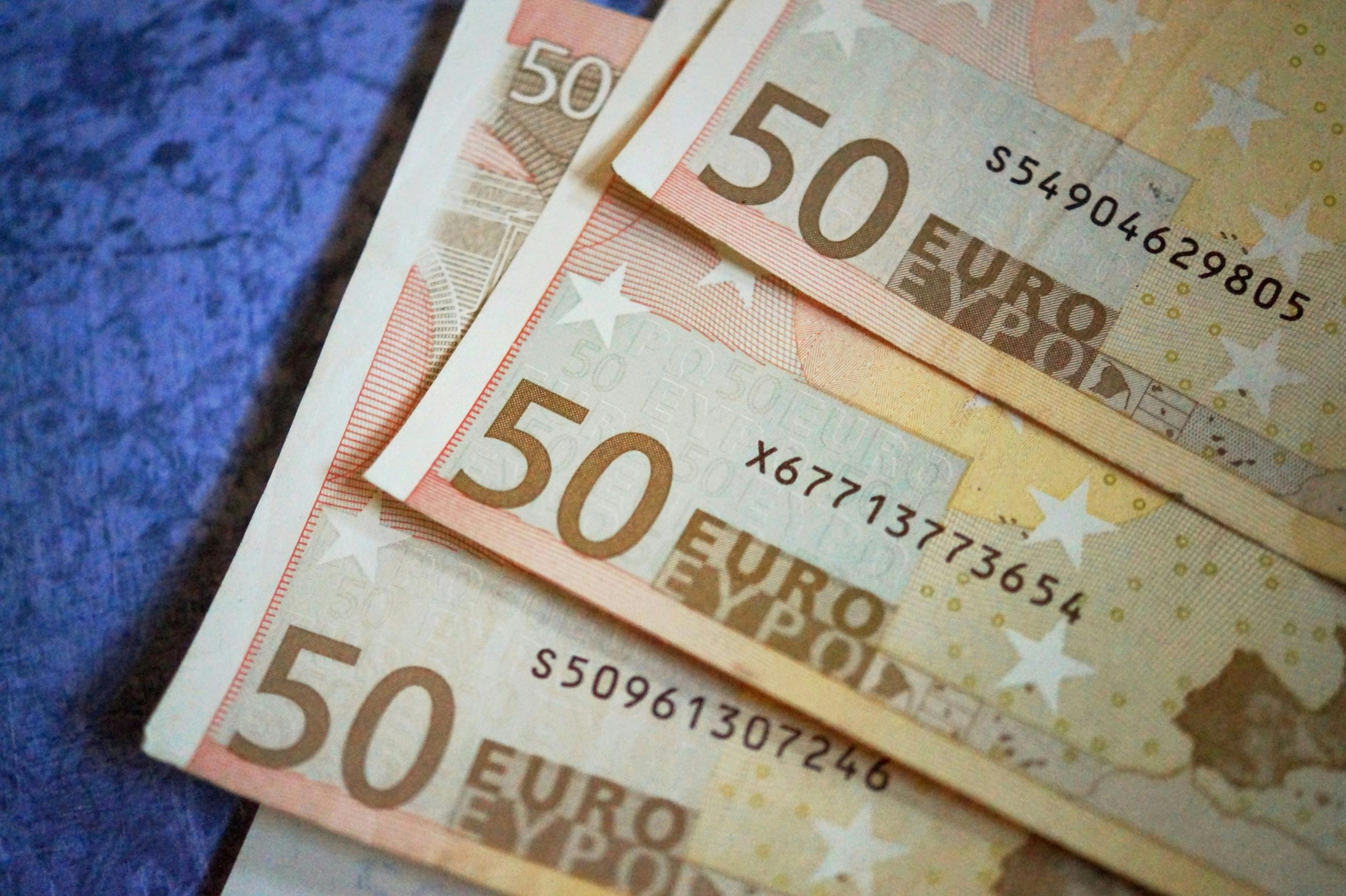 Δώρο Πάσχα 2025. Μέχρι πότε καταβάλλεται και πώς υπολογίζεται