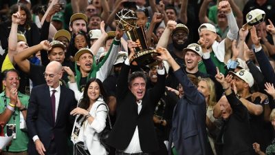 NBA. Αλλάζουν χέρια οι Σέλτικς μετά από 23χρόνια. Η συμφωνία-μαμούθ 6,1 δισ. δολαρίων
