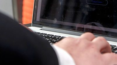 Προβλήματα λειτουργίας του Χ καταγράφονται παγκοσμίως