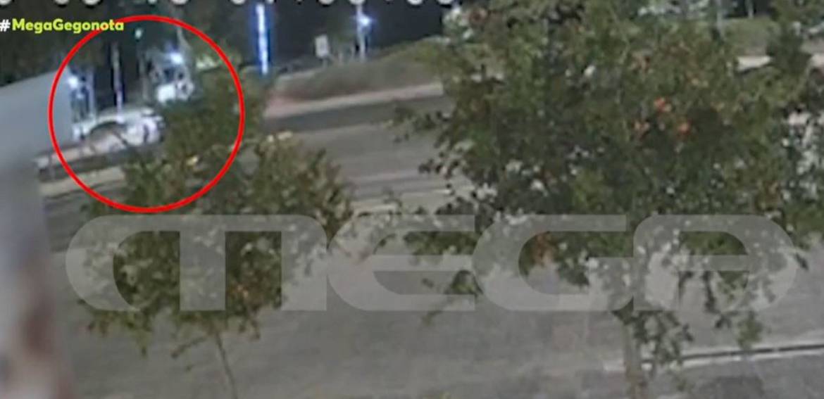 Κατέληξε ο ένας από τα δίδυμα αδέρφια στο τροχαίο της παραλιακής. Στο νοσοκομείο ο άλλος