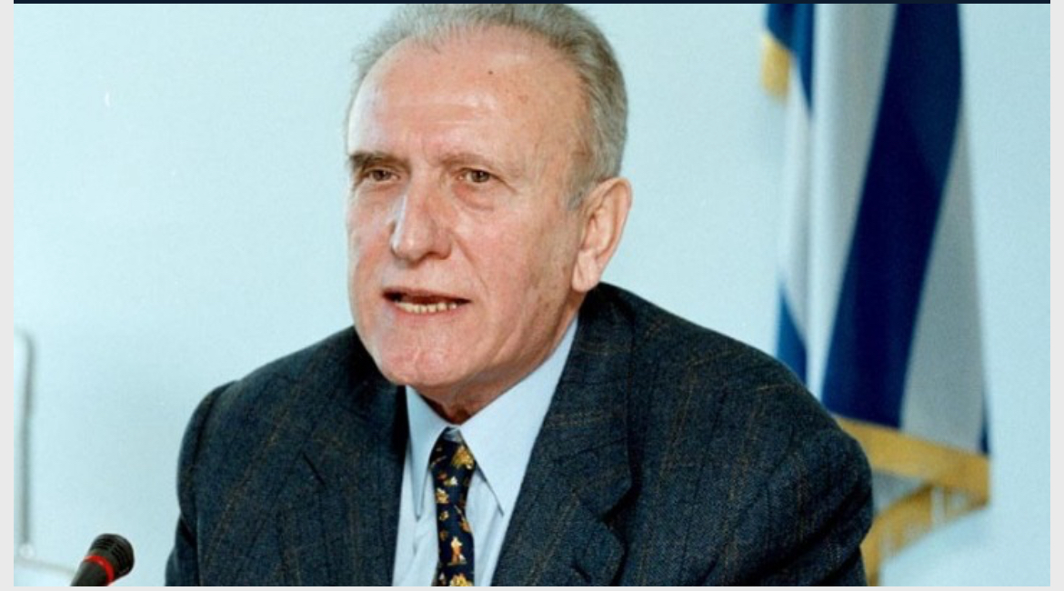 Πέθανε ο πρώην υπουργός του ΠΑΣΟΚ Χρήστος Ροκόφυλλος. Υπήρξε διακεκριμένος νομικός και διπλωμάτης