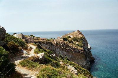 Κάστρο Σκιάθου. Τι απέγιναν τα 500 σπίτια και οι 20 εκκλησίες. Τα μαρτύρια των κατοίκων που ενέπνευσαν τον Παπαδιαμάντη