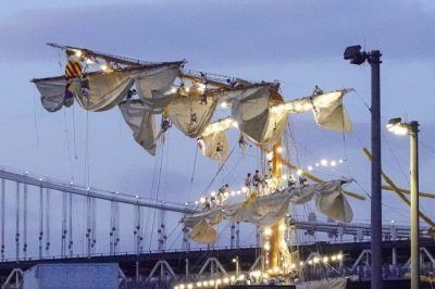 Βίντεο από τη στιγμή της πρόσκρουσης ιστιοφόρου στη Γέφυρα του Μπρούκλιν. Δυο νεκροί. Συγκλονιστικές μαρτυρίες